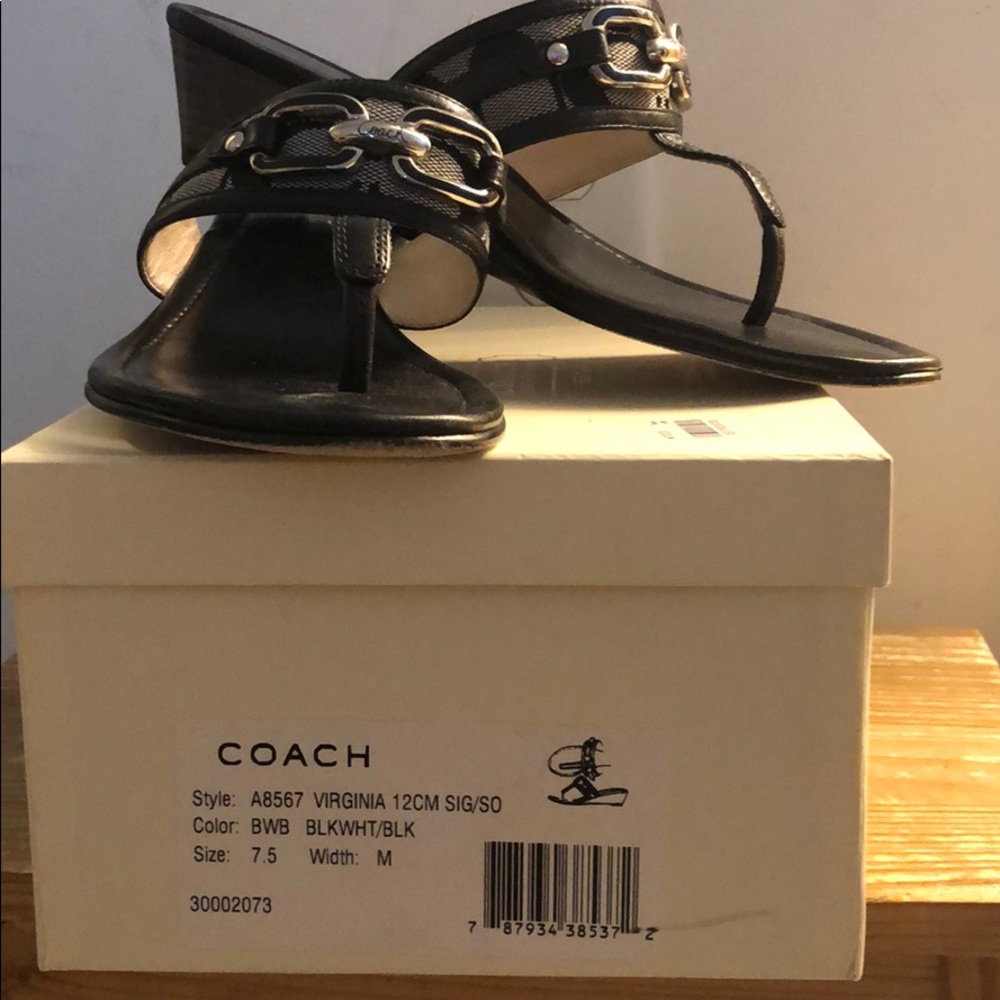Sandals - Picture 2 of 3